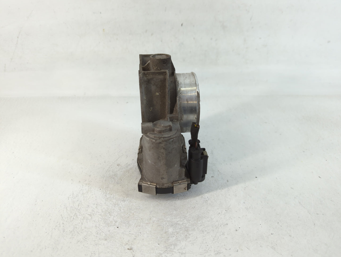 2016-2022 Chevrolet Colorado Throttle Body P/N:12627217DA Fits Fits 2016 2017 2018 2019 2020 2021 2022 OEM Used Auto Parts -