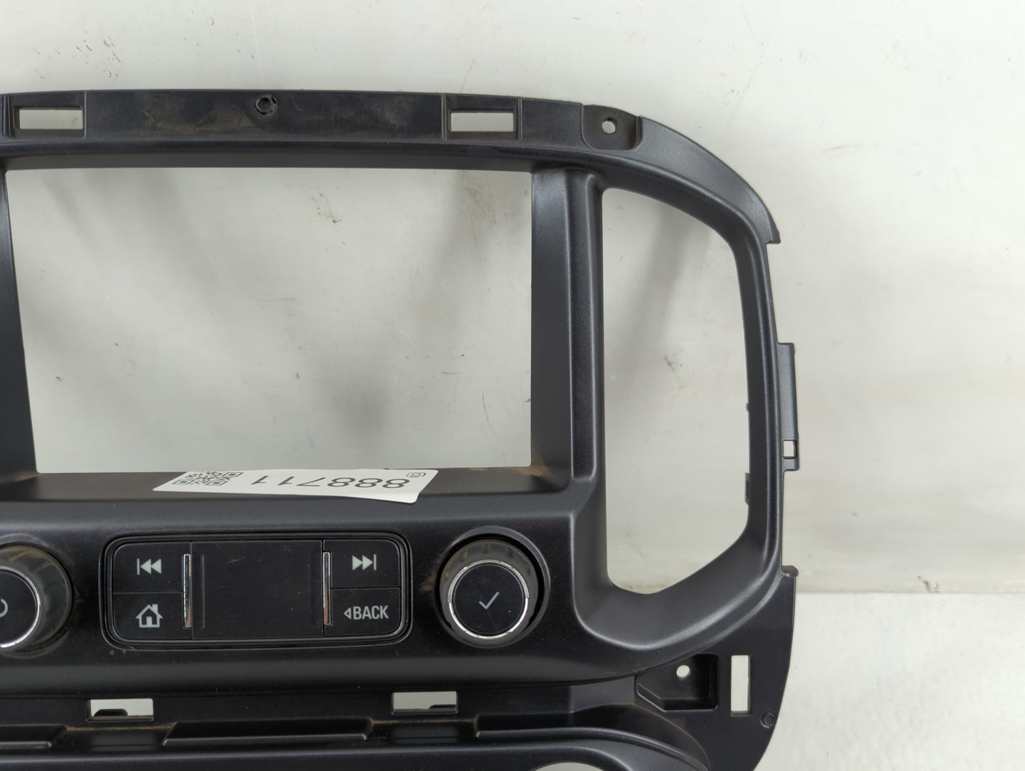 2015-2016 Chevrolet Colorado Radio AM FM Cd Player Receiver Replacement P/N:20234 Fits Fits 2015 2016 OEM Used Auto Parts - 