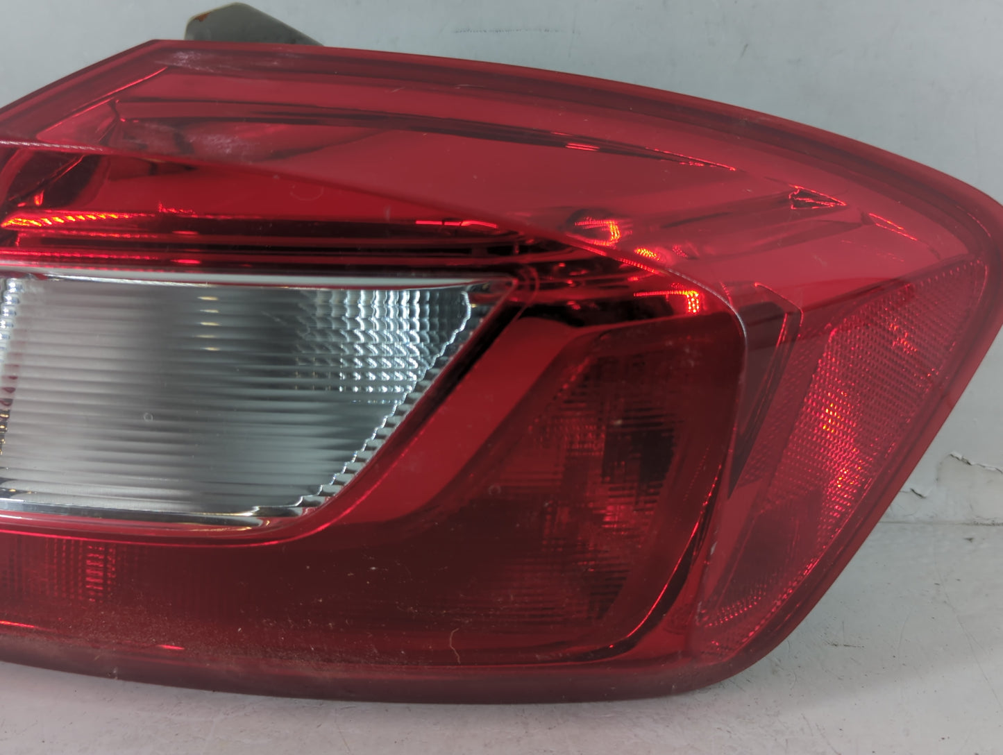 2016 Chevrolet Cruze Tail Light Assembly Passenger Right OEM P/N:84078119 Fits OEM Used Auto Parts - Oemusedautoparts1.com