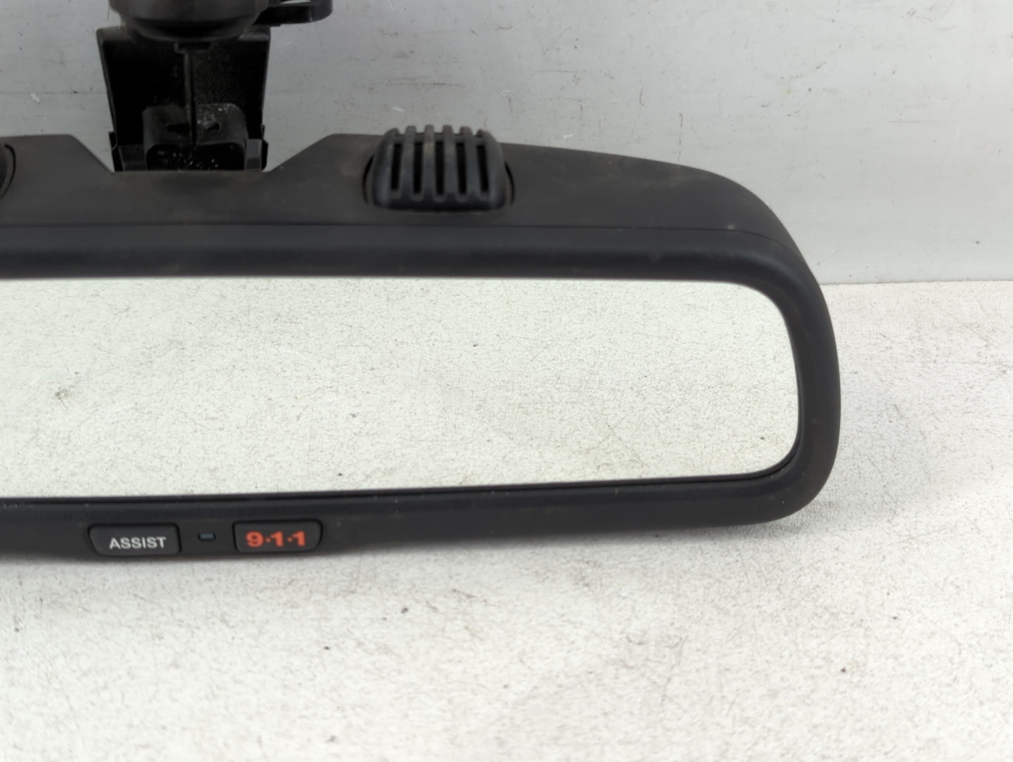 2011-2016 Chevrolet Cruze Interior Rear View Mirror Replacement OEM P/N:E11028018 Fits OEM Used Auto Parts - Oemusedautopart