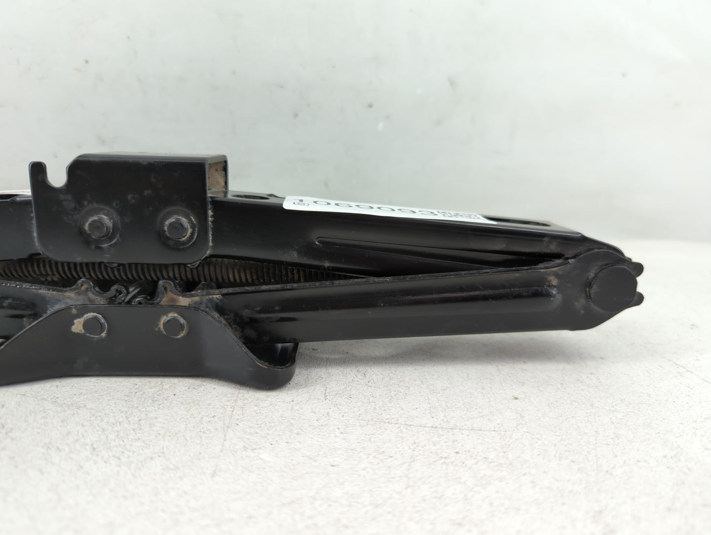 2016 Chevrolet Cruze Spare Scissor Car Jack 1069093 - Oemusedautoparts1.com