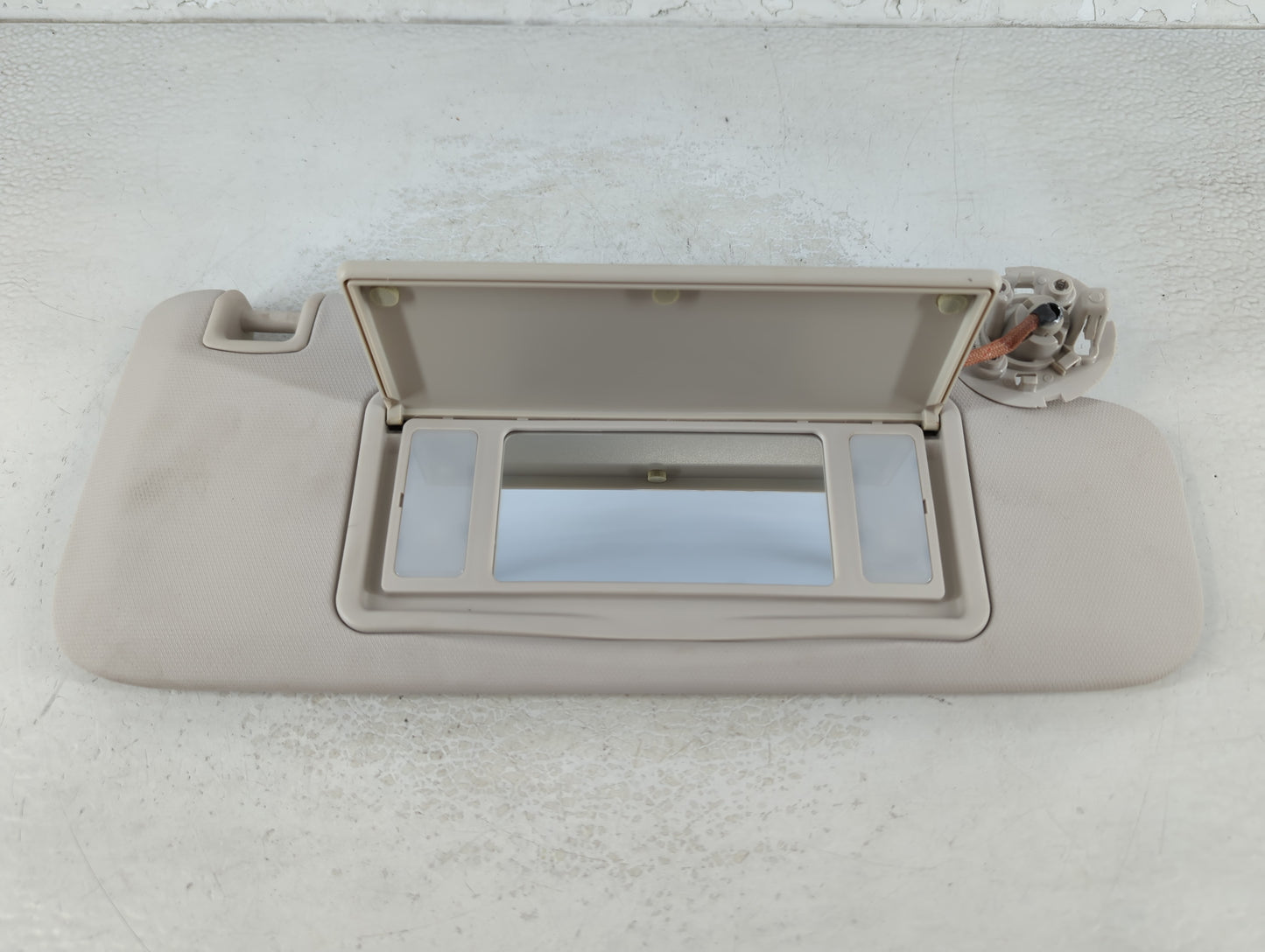 2016 Chevrolet Cruze Sun Visor Shade Replacement Passenger Right Mirror Fits OEM Used Auto Parts - Oemusedautoparts1.com