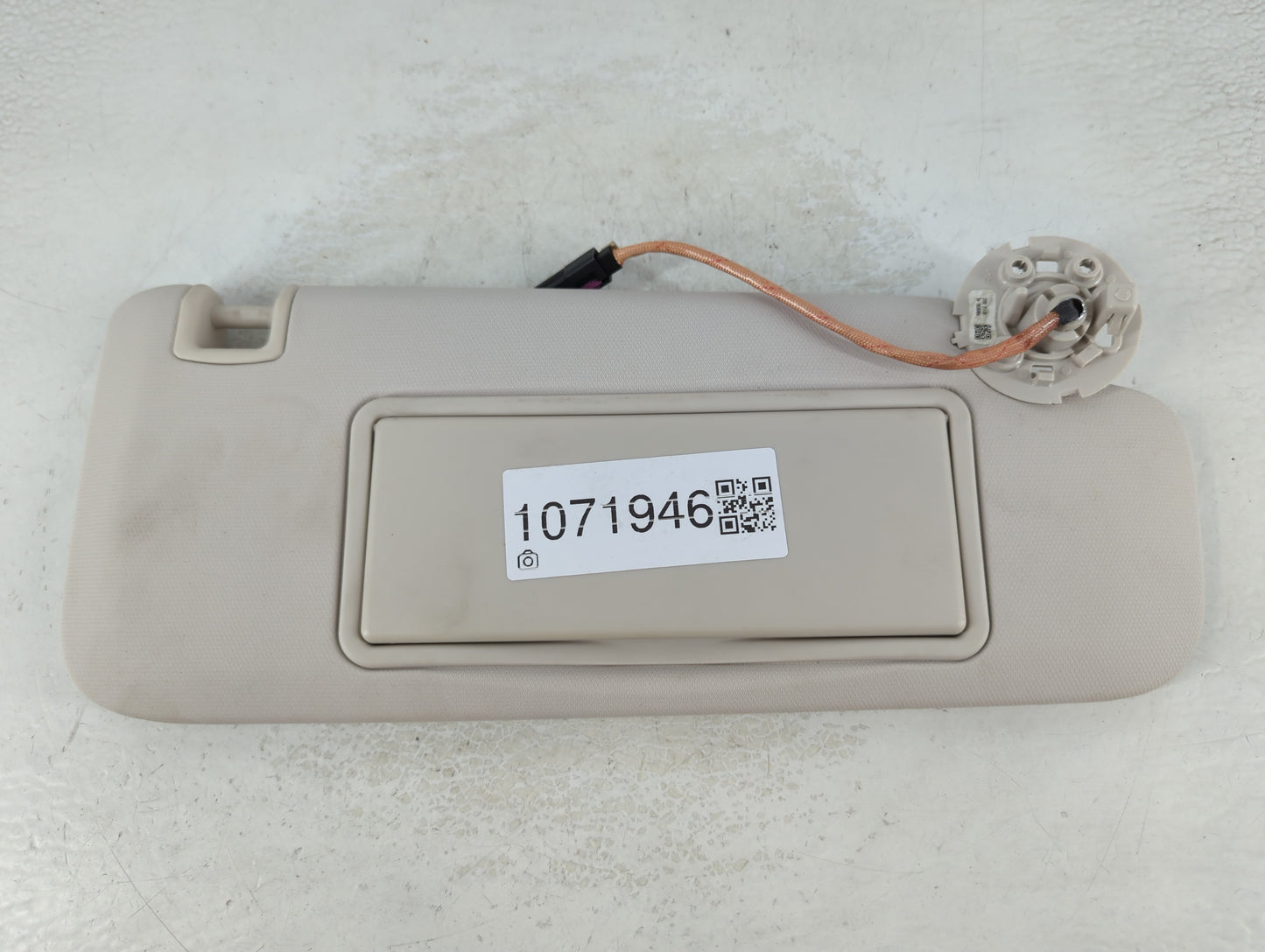 2016 Chevrolet Cruze Sun Visor Shade Replacement Passenger Right Mirror Fits OEM Used Auto Parts - Oemusedautoparts1.com