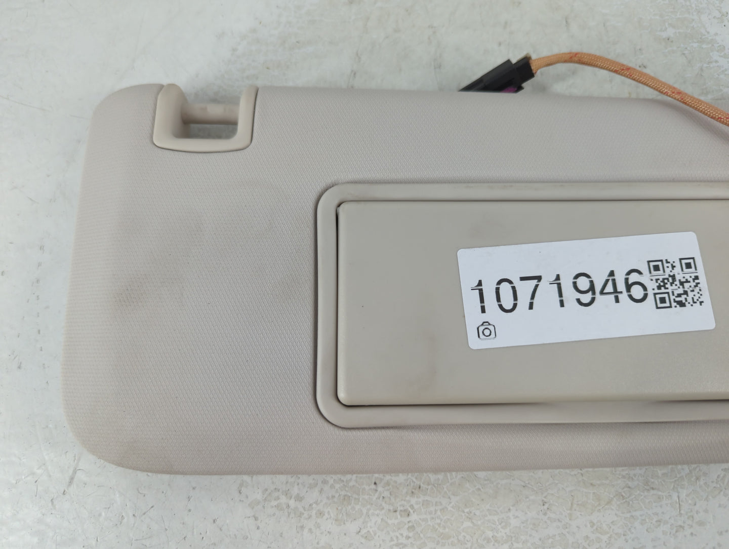 2016 Chevrolet Cruze Sun Visor Shade Replacement Passenger Right Mirror Fits OEM Used Auto Parts - Oemusedautoparts1.com