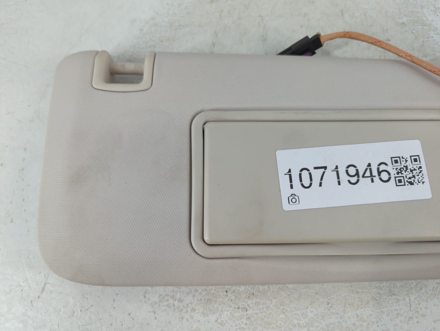 2016 Chevrolet Cruze Sun Visor Shade Replacement Passenger Right Mirror Fits OEM Used Auto Parts - Oemusedautoparts1.com