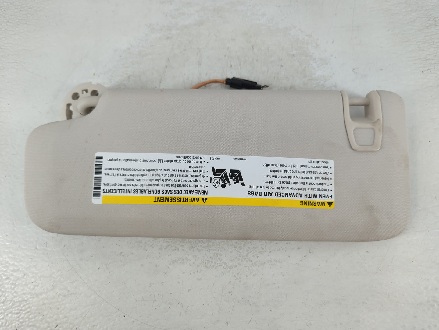 2016 Chevrolet Cruze Sun Visor Shade Replacement Passenger Right Mirror Fits OEM Used Auto Parts - Oemusedautoparts1.com