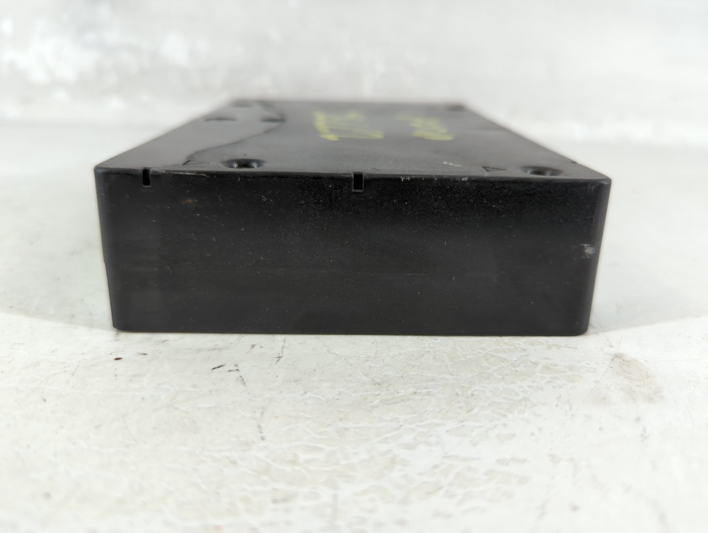 2016-2016 Chevrolet Cruze Traction Control Module 84022585 - Oemusedautoparts1.com