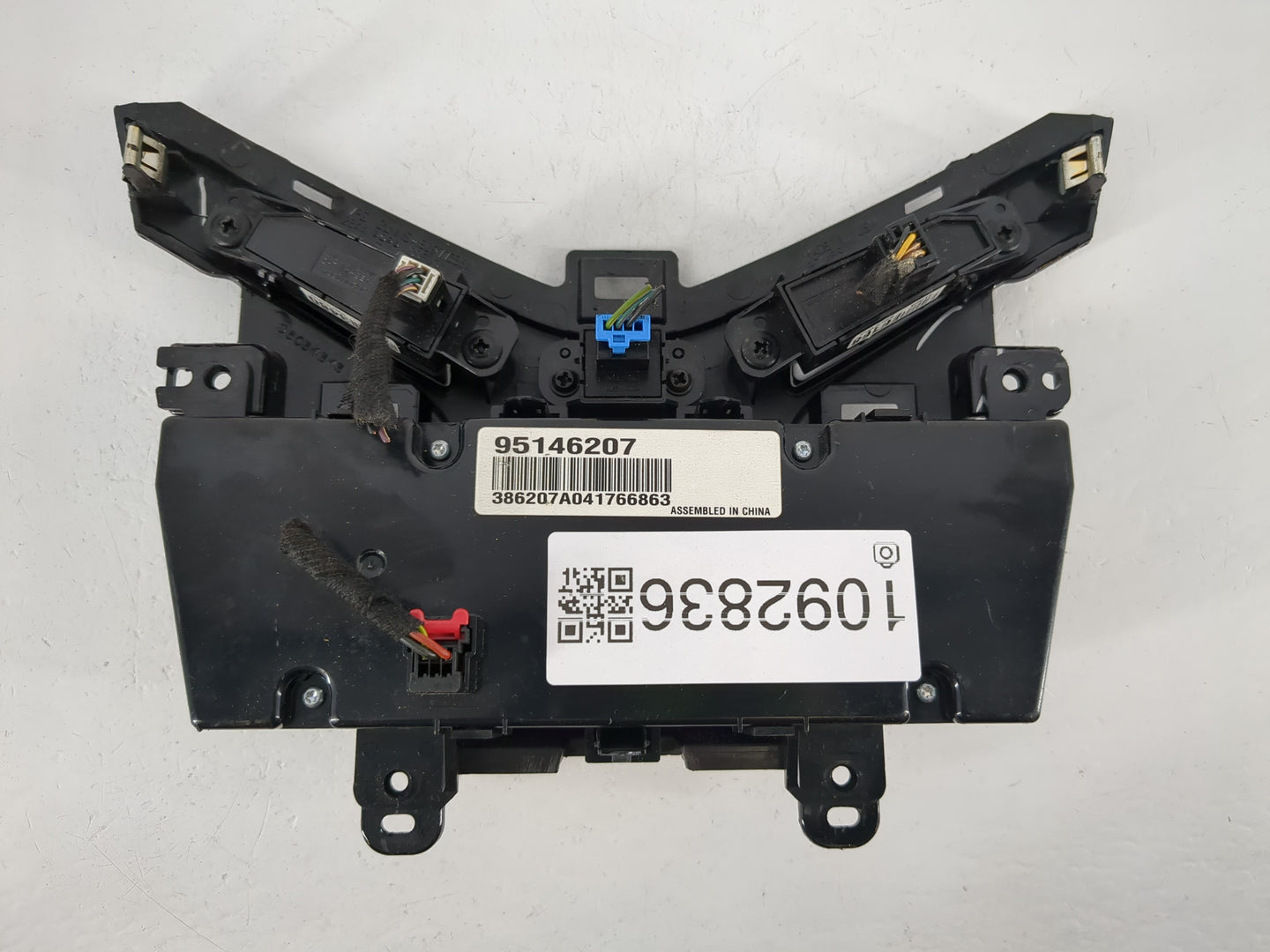 2016-2018 Chevrolet Cruze Climate Control Module Temperature AC/Heater Replacement P/N:95146207 Fits Fits 2016 2017 2018 OEM