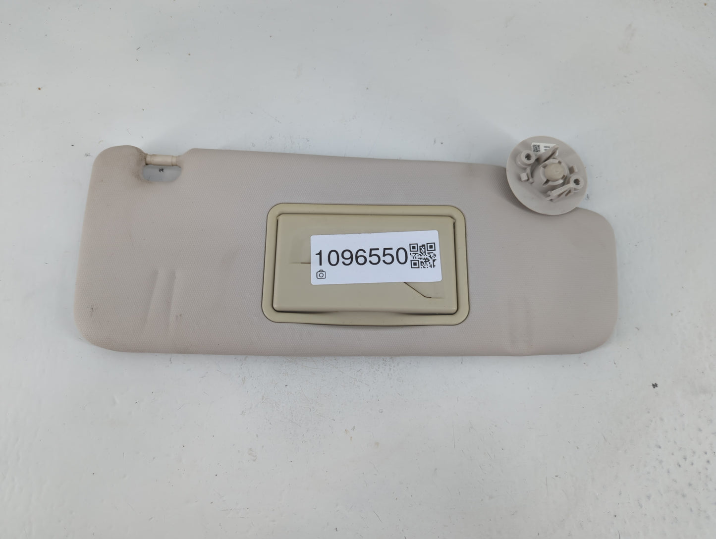 2016 Chevrolet Cruze Sun Visor Shade Replacement Driver Left Mirror Fits OEM Used Auto Parts - Oemusedautoparts1.com