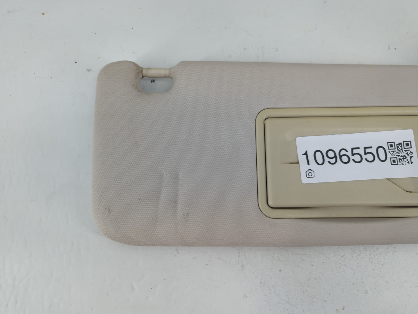 2016 Chevrolet Cruze Sun Visor Shade Replacement Driver Left Mirror Fits OEM Used Auto Parts - Oemusedautoparts1.com