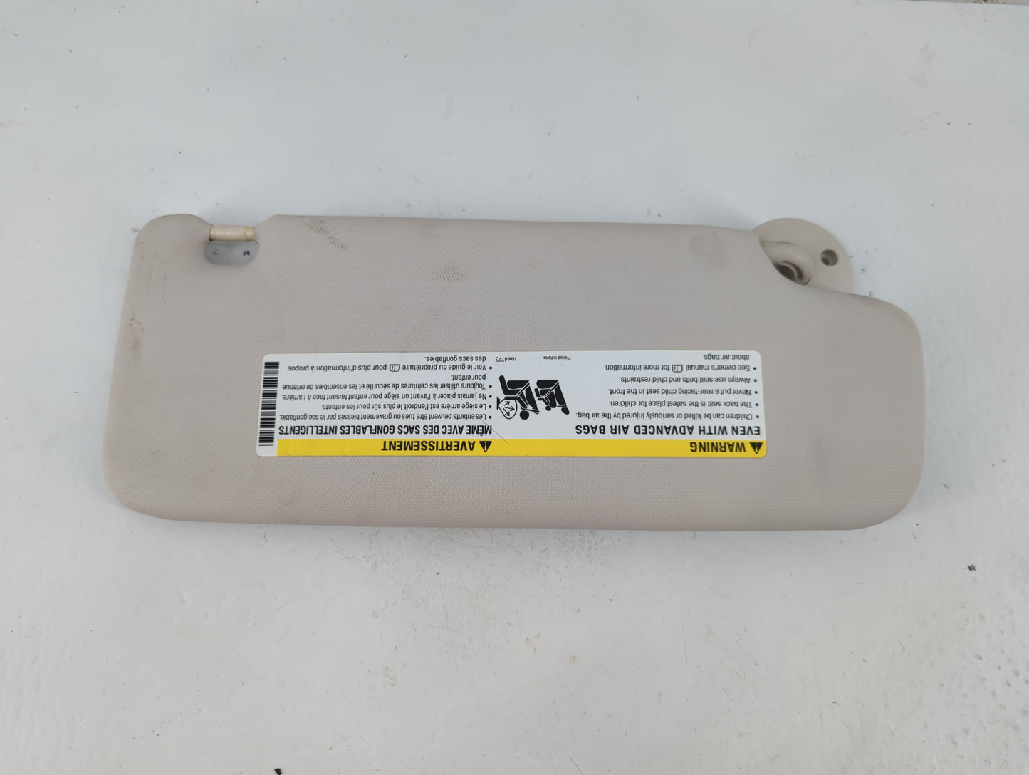 2016 Chevrolet Cruze Sun Visor Shade Replacement Passenger Right Mirror Fits OEM Used Auto Parts - Oemusedautoparts1.com