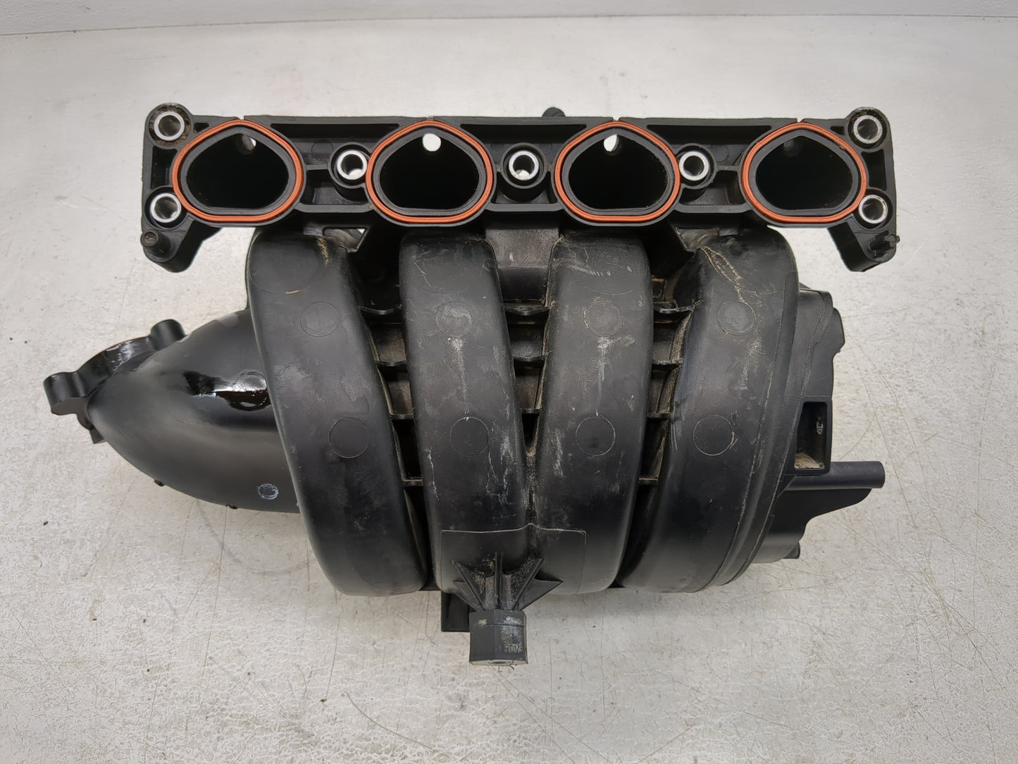 2016 Chevrolet Cruze Air Intake Manifold P/N:55570282 Fits OEM Used Auto Parts - Oemusedautoparts1.com