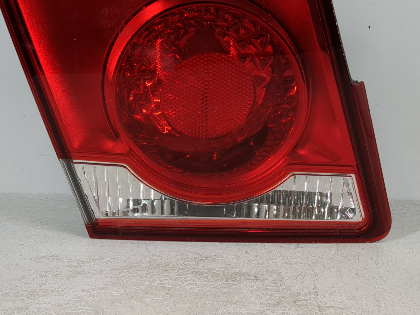 2011-2016 Chevrolet Cruze Tail Light Assembly Passenger Right OEM Fits Fits 2011 2012 2013 2014 2015 2016 OEM Used Auto Part