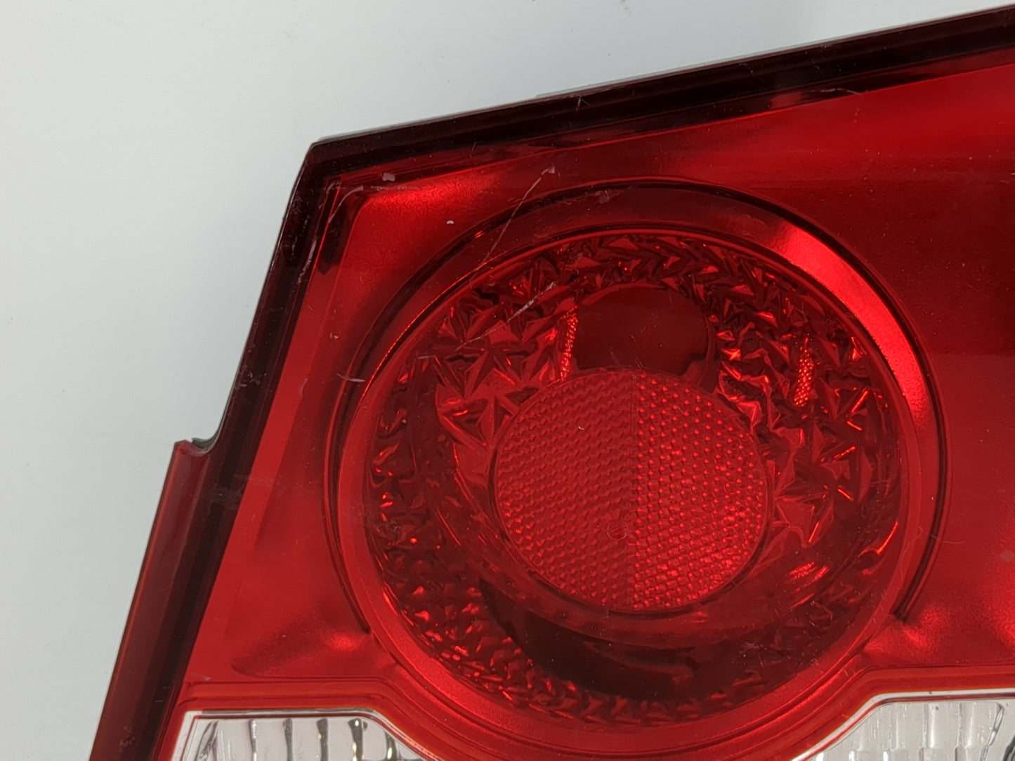 2011-2016 Chevrolet Cruze Tail Light Assembly Passenger Right OEM Fits Fits 2011 2012 2013 2014 2015 2016 OEM Used Auto Part