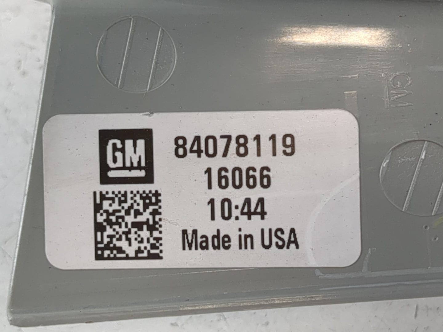 2016-2017 Chevrolet Cruze Tail Light Assembly Passenger Right OEM P/N:84078119 Fits Fits 2016 2017 OEM Used Auto Parts - Oem