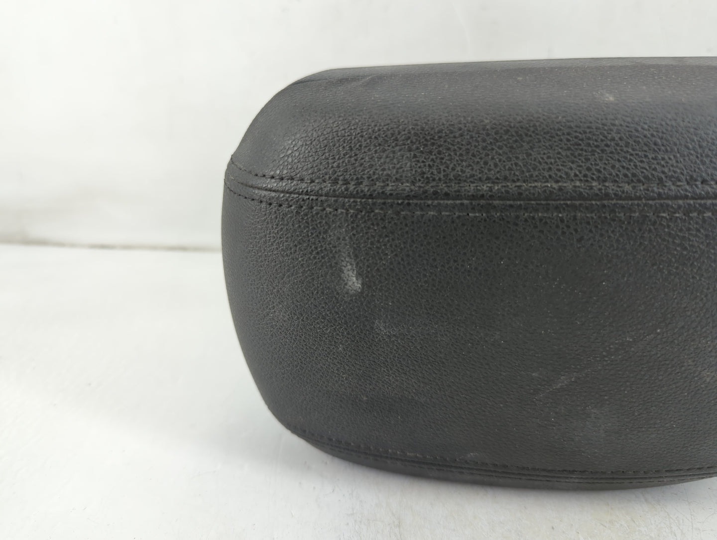 2016 Chevrolet Cruze Center Console Armrest Cover Lid Fits OEM Used Auto Parts - Oemusedautoparts1.com