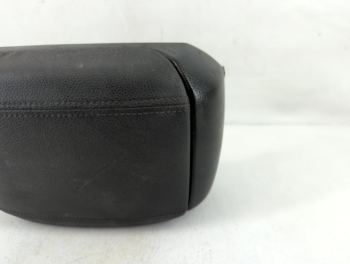 2016 Chevrolet Cruze Center Console Armrest Cover Lid Fits OEM Used Auto Parts - Oemusedautoparts1.com