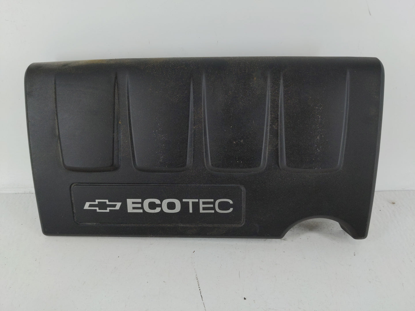 2016 Chevrolet Cruze Engine Cover - Oemusedautoparts1.com