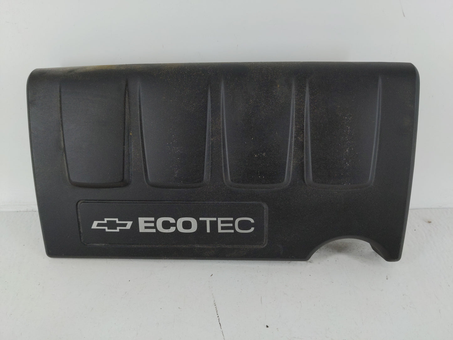 2016 Chevrolet Cruze Engine Cover - Oemusedautoparts1.com