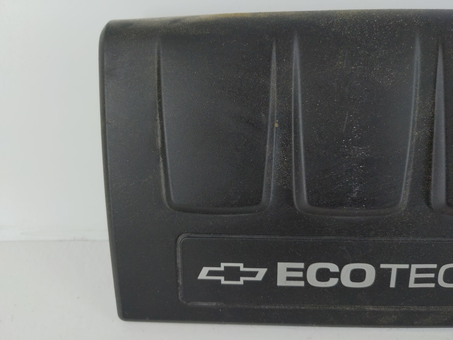 2016 Chevrolet Cruze Engine Cover - Oemusedautoparts1.com