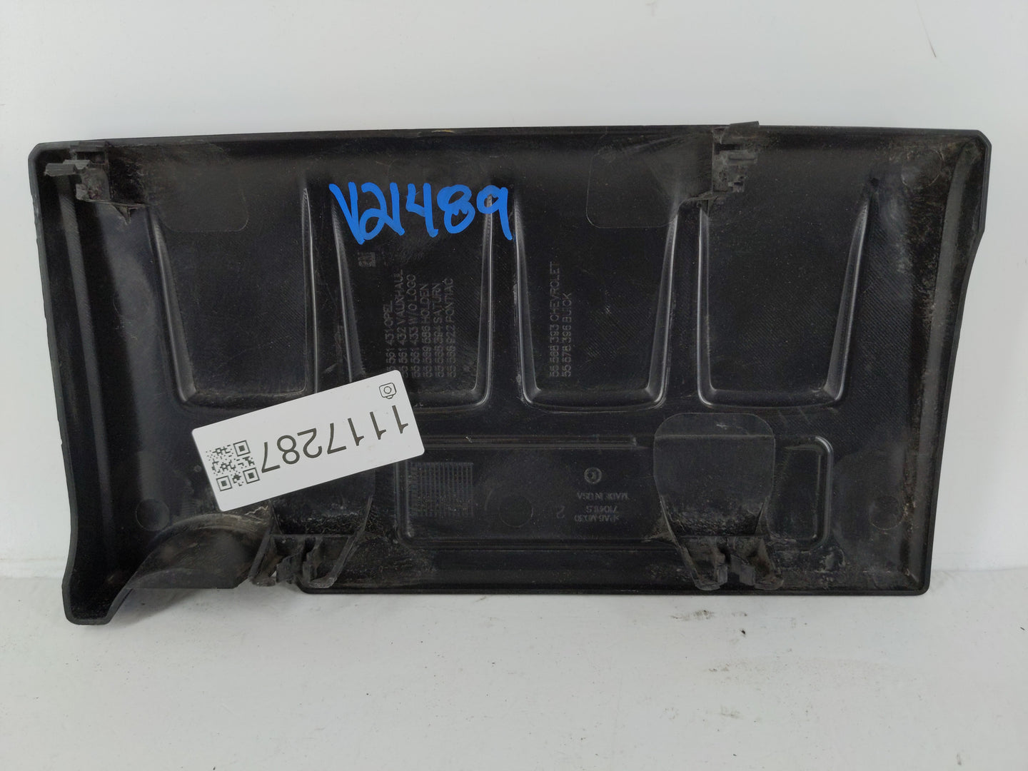 2016 Chevrolet Cruze Engine Cover - Oemusedautoparts1.com