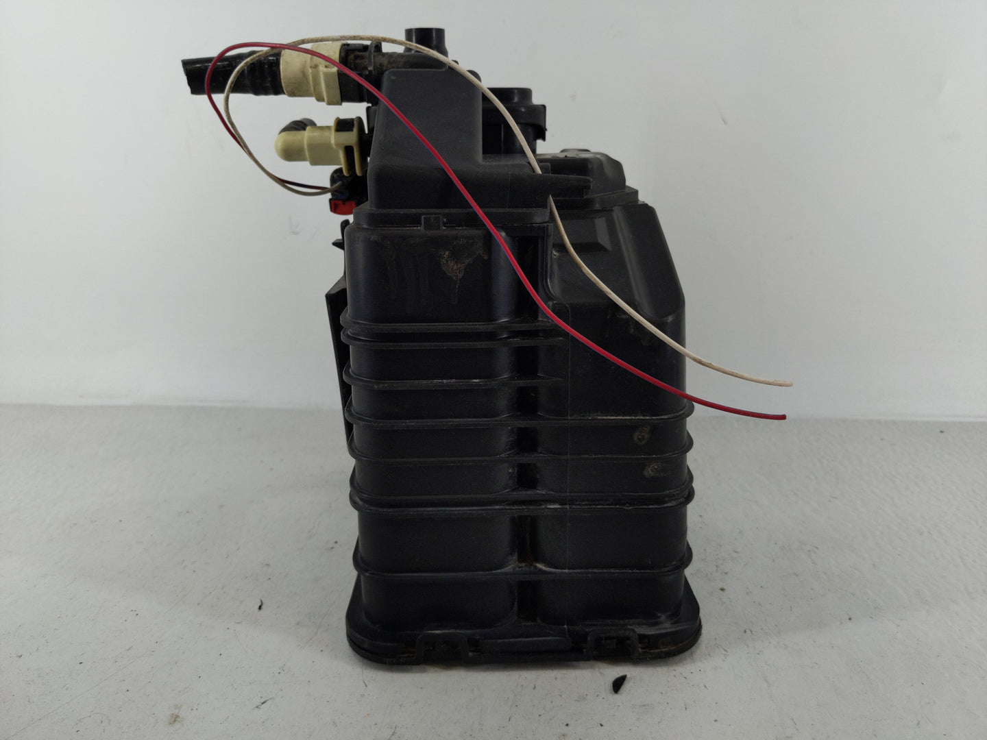 2016 Chevrolet Cruze Fuel Vapor Charcoal Canister 1117396 - Oemusedautoparts1.com