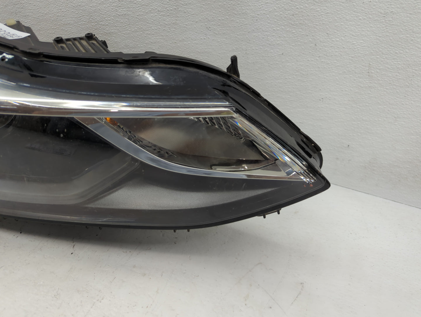 2016-2019 Chevrolet Cruze Passenger Right Oem Head Light Headlight Lamp - Oemusedautoparts1.com