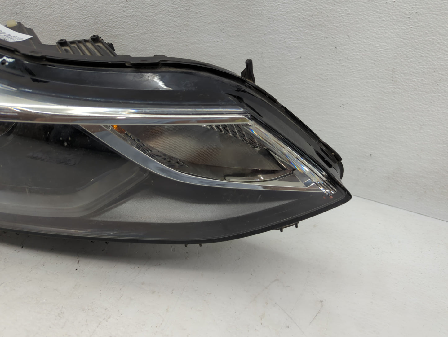 2016-2019 Chevrolet Cruze Passenger Right Oem Head Light Headlight Lamp - Oemusedautoparts1.com