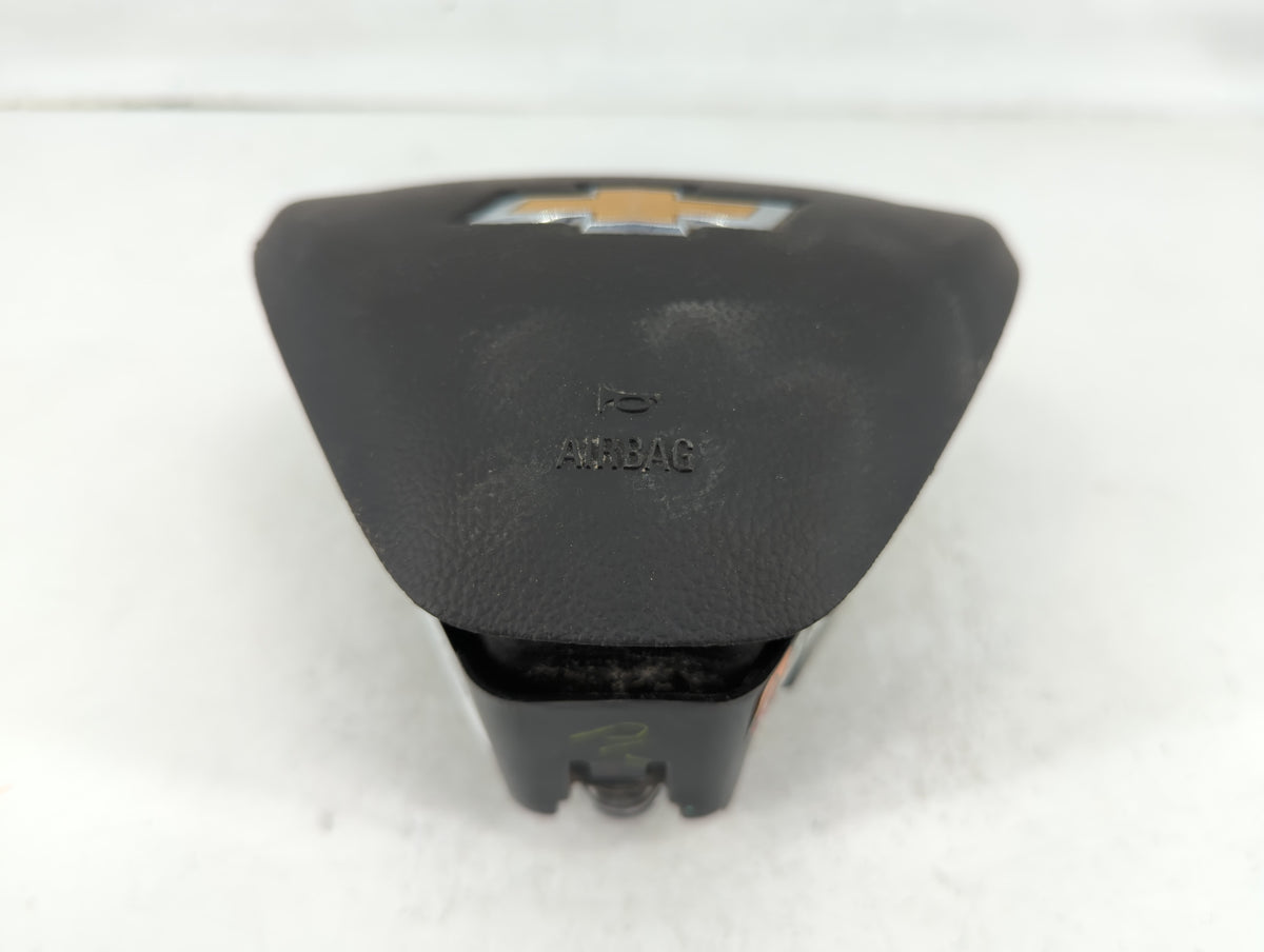 2016-2017 Chevrolet Cruze Air Bag Driver Left Steering Wheel Mounted Fits Fits 2016 2017 OEM Used Auto Parts - Oemusedautopa