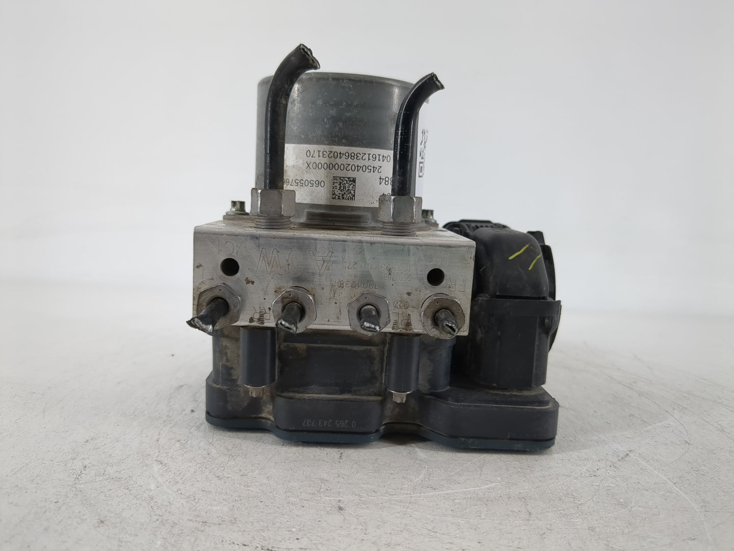 2016 Chevrolet Cruze ABS Pump Control Module Replacement P/N:06505576 3904 2384 Fits OEM Used Auto Parts - Oemusedautoparts1