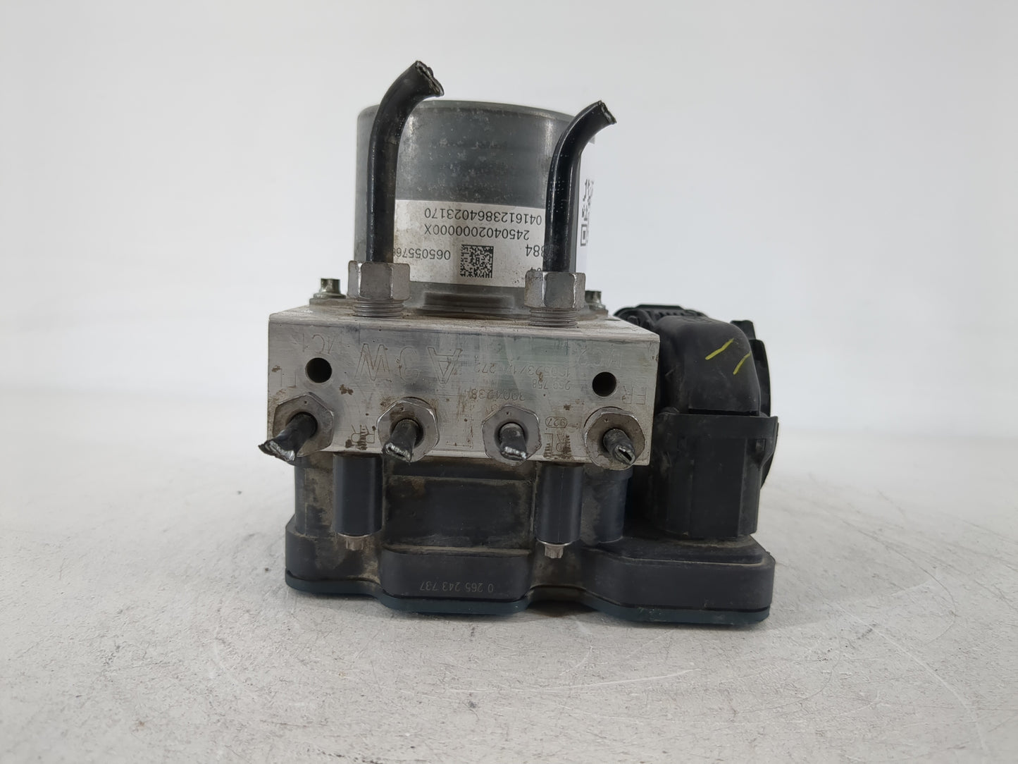 2016 Chevrolet Cruze ABS Pump Control Module Replacement P/N:06505576 3904 2384 Fits OEM Used Auto Parts - Oemusedautoparts1