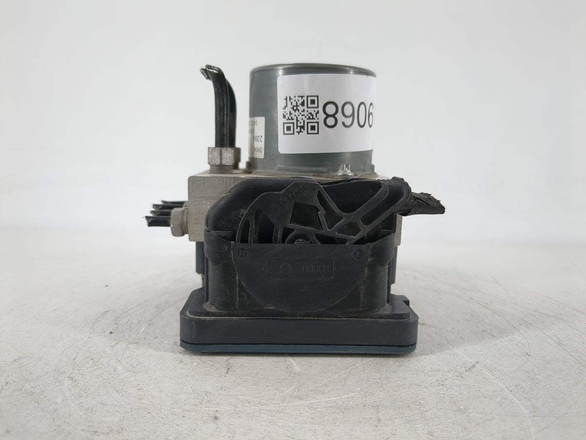 2016 Chevrolet Cruze Anti-Lock Brake ABS Pump Module Actuator OEM P/N:06505576 3904 2384 Fits OEM Used Auto Parts - Oemuseda