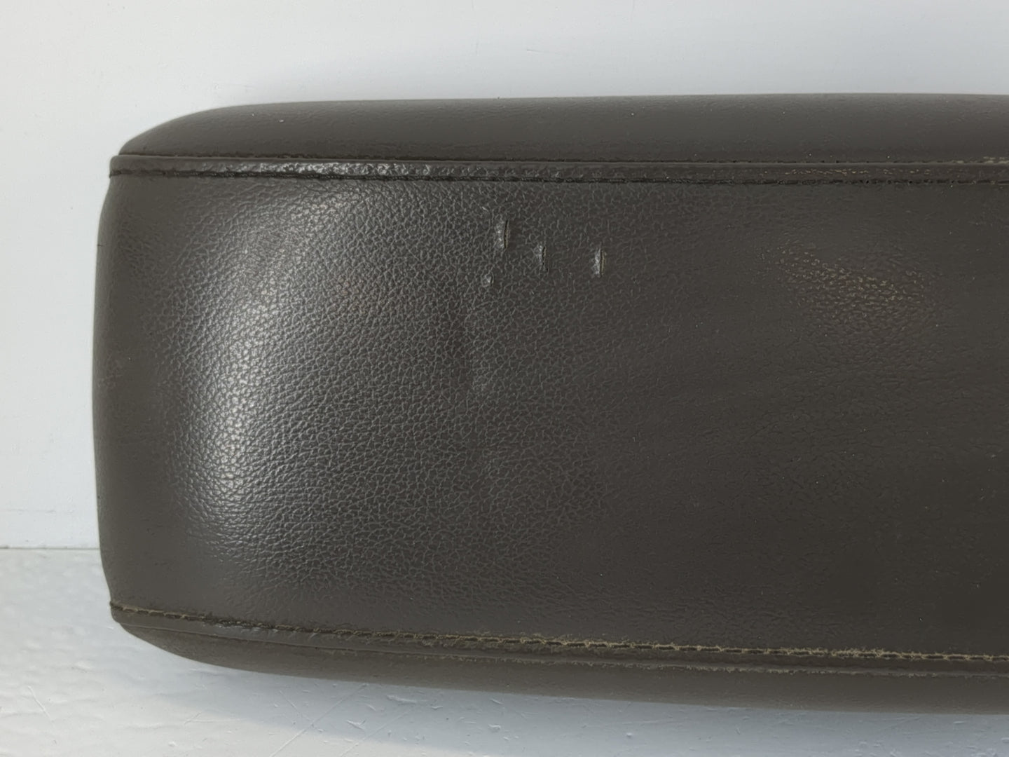 2016 Chevrolet Cruze Center Console Armrest Cover Lid Fits OEM Used Auto Parts - Oemusedautoparts1.com
