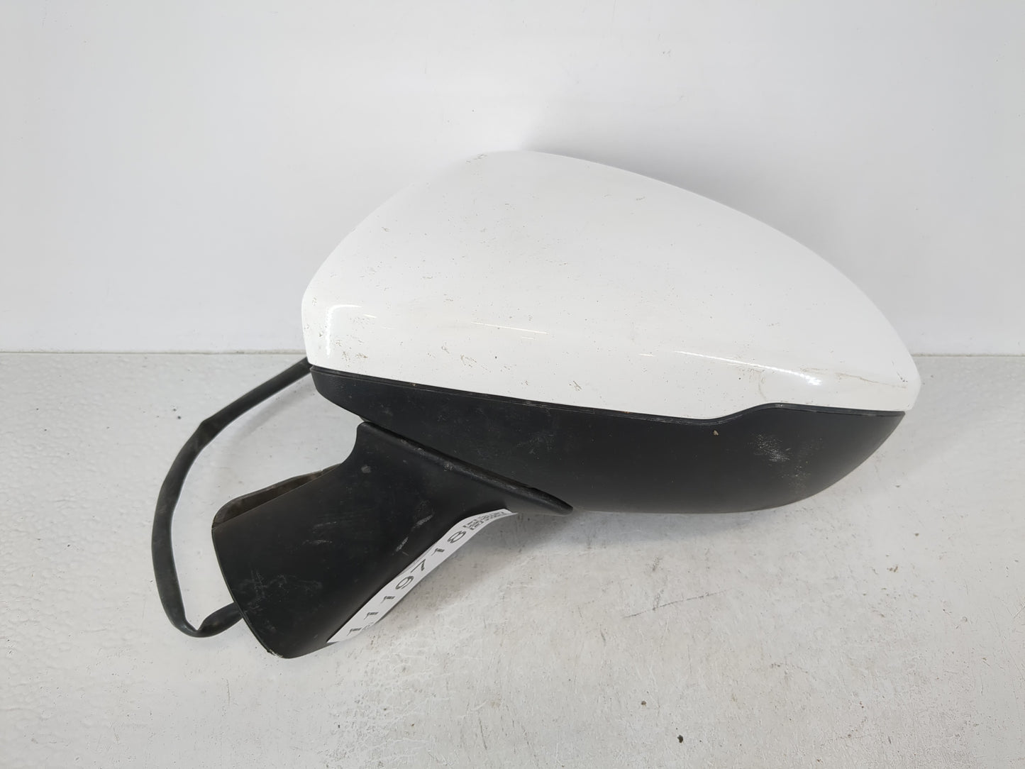 2016-2018 Chevrolet Cruze Driver Side View Mirror - Left Door Mirror OEM Used - Oemusedautoparts1.com