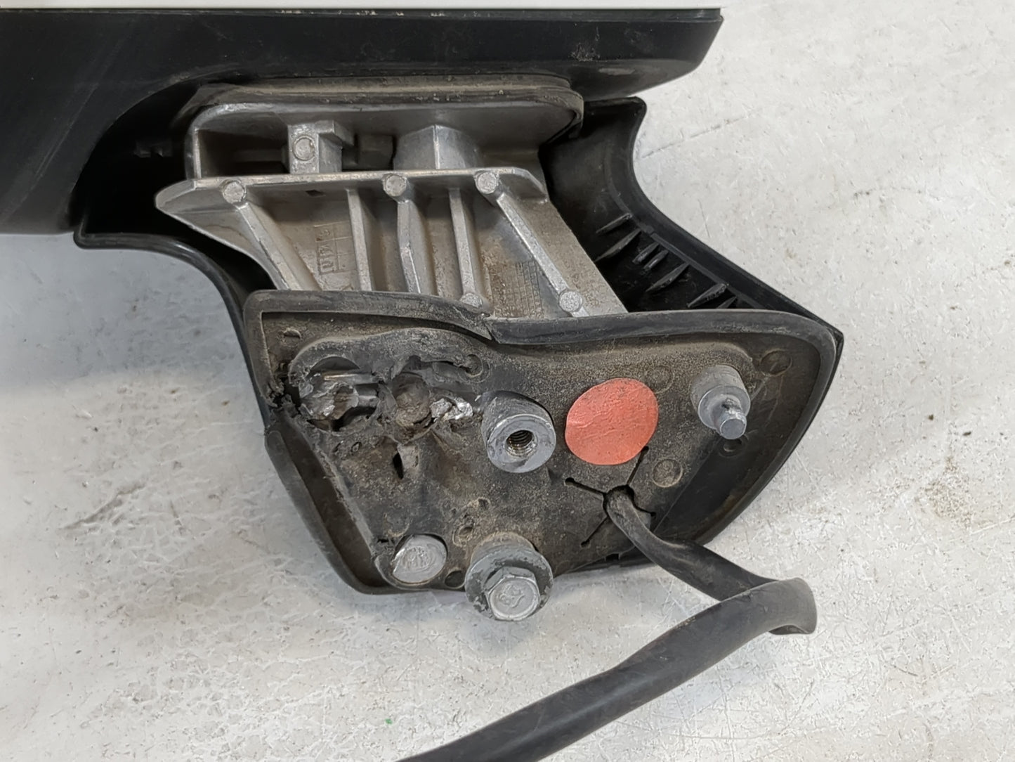 2016-2018 Chevrolet Cruze Driver Side View Mirror - Left Door Mirror OEM Used - Oemusedautoparts1.com