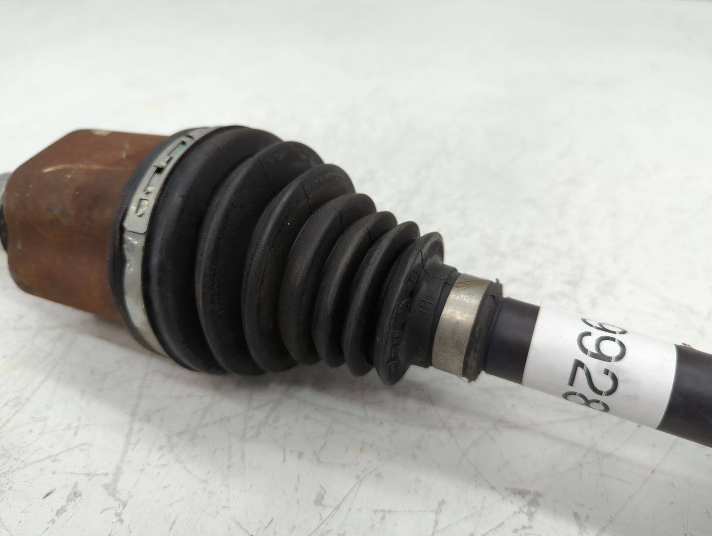 2016-2018 Chevrolet Cruze Axle Shaft Front Driver Cv C/v - Oemusedautoparts1.com