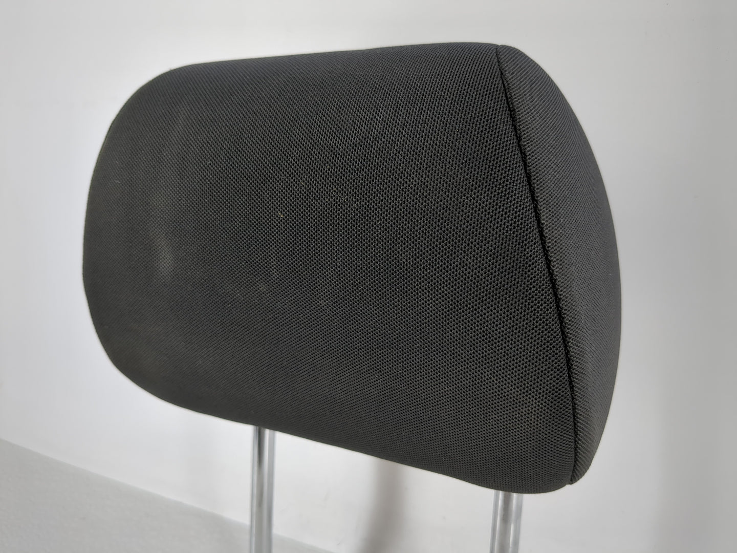 2016-2018 Chevrolet Cruze Headrest Head Rest Rear Seat Fits Fits 2016 2017 2018 OEM Used Auto Parts - Oemusedautoparts1.com