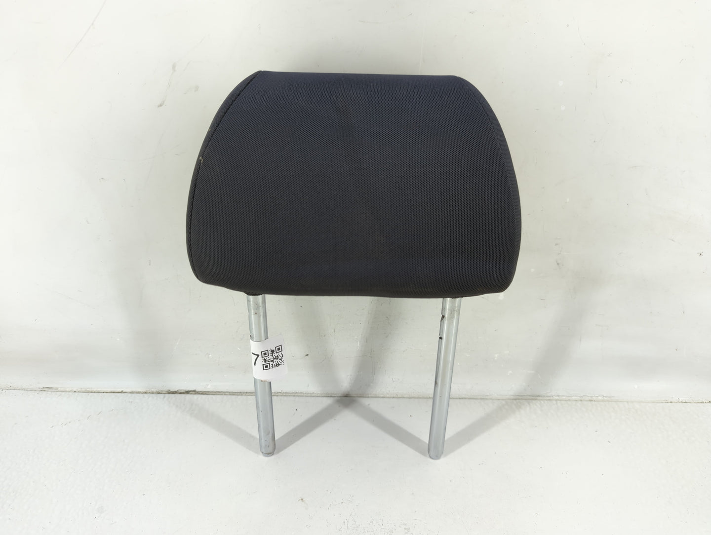 2016-2017 Chevrolet Cruze Headrest Head Rest Rear Seat Fits Fits 2016 2017 OEM Used Auto Parts - Oemusedautoparts1.com