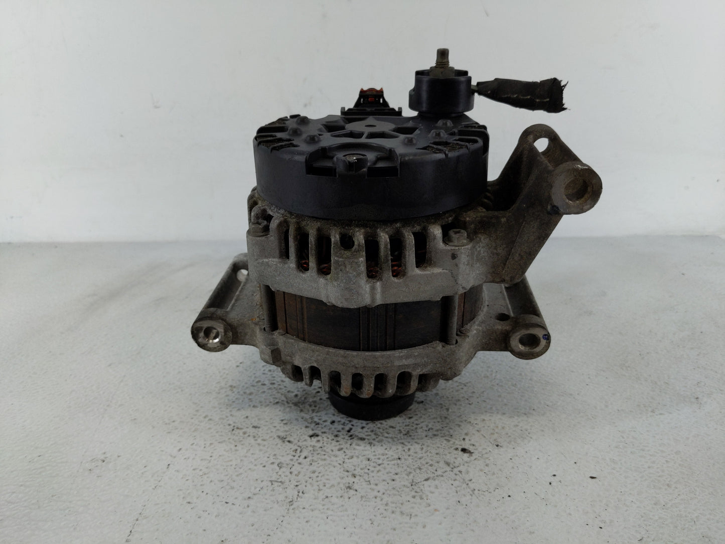 2016-2019 Chevrolet Cruze Alternator Replacement Generator Charging Assembly Engine OEM P/N:13506528 Fits Fits 2016 2017 201
