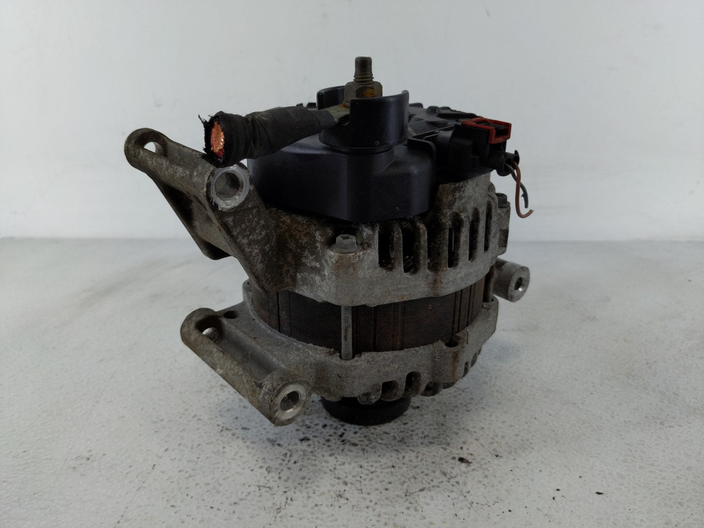 2016-2019 Chevrolet Cruze Alternator Replacement Generator Charging Assembly Engine OEM P/N:13506528 Fits Fits 2016 2017 201