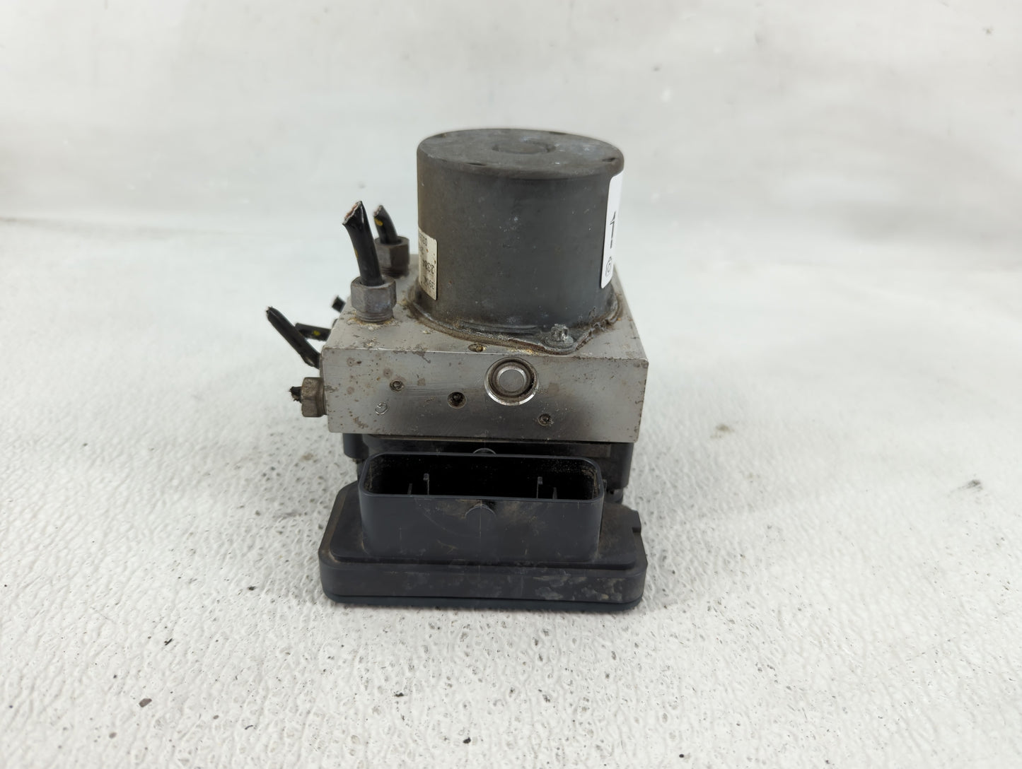 2016 Chevrolet Cruze ABS Pump Control Module Replacement P/N:39042384 Fits OEM Used Auto Parts - Oemusedautoparts1.com