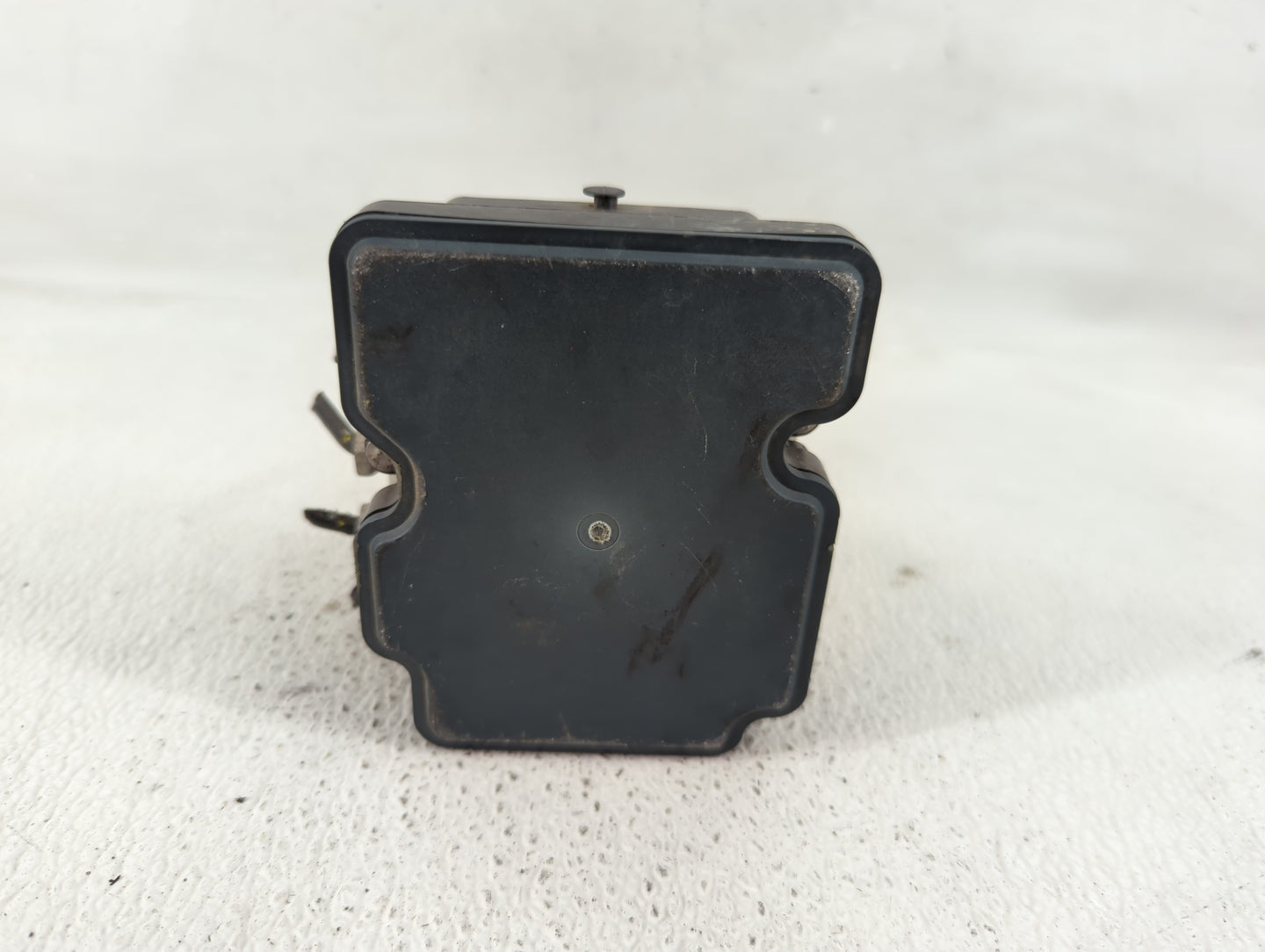 2016 Chevrolet Cruze ABS Pump Control Module Replacement P/N:39042384 Fits OEM Used Auto Parts - Oemusedautoparts1.com