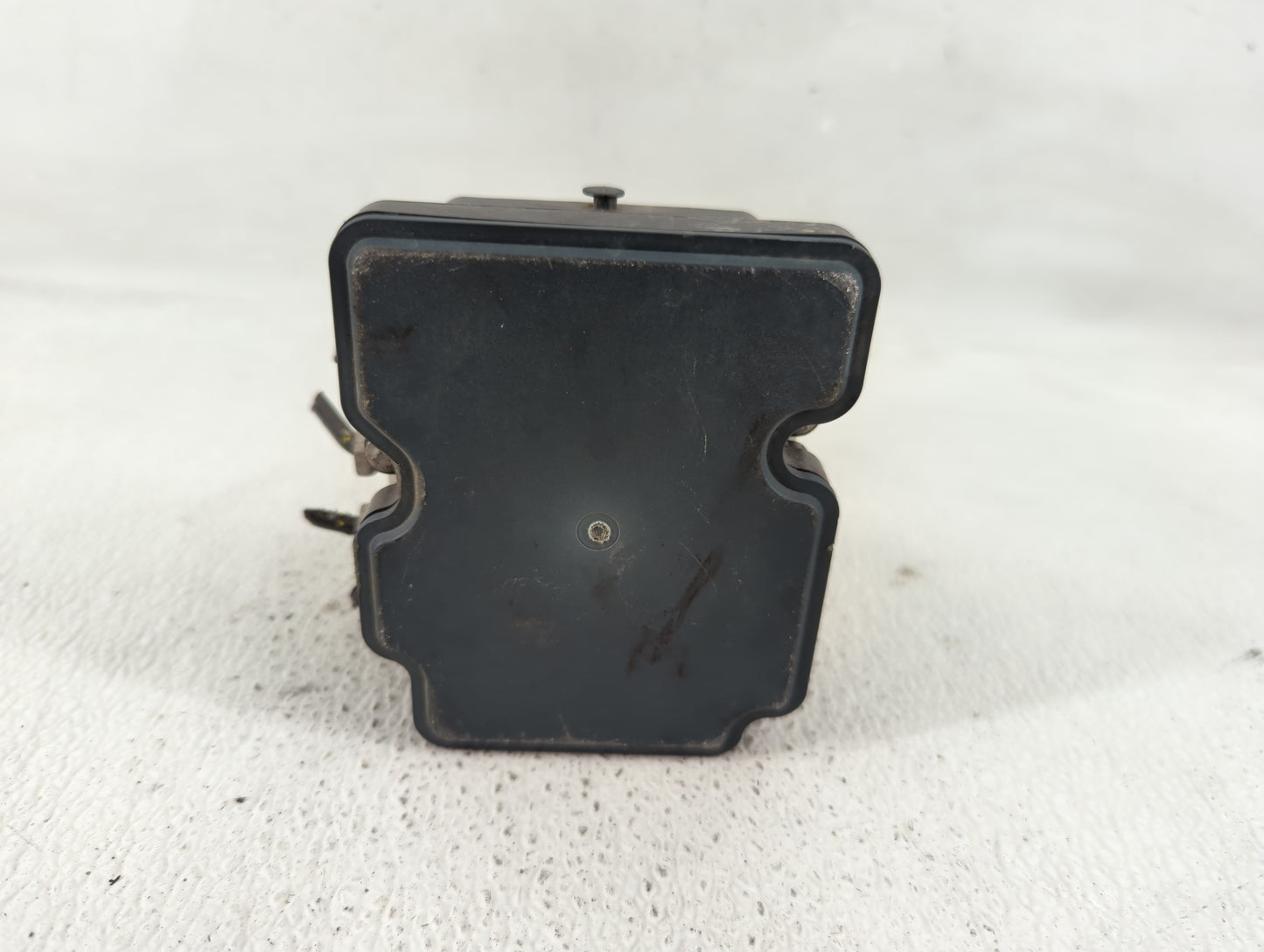 2016 Chevrolet Cruze ABS Pump Control Module Replacement P/N:39042384 Fits OEM Used Auto Parts - Oemusedautoparts1.com