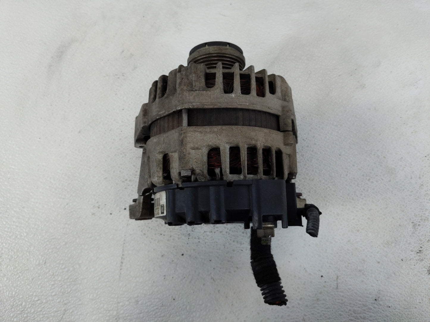 2012-2016 Chevrolet Cruze Alternator Replacement Generator Charging Assembly Engine OEM P/N:13588290 Fits OEM Used Auto Part