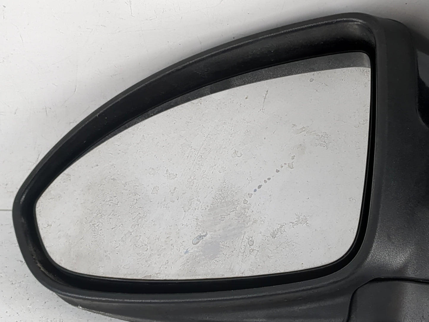 2016-2019 Chevrolet Cruze Driver Side View Mirror - Left Door Mirror OEM Used - Oemusedautoparts1.com