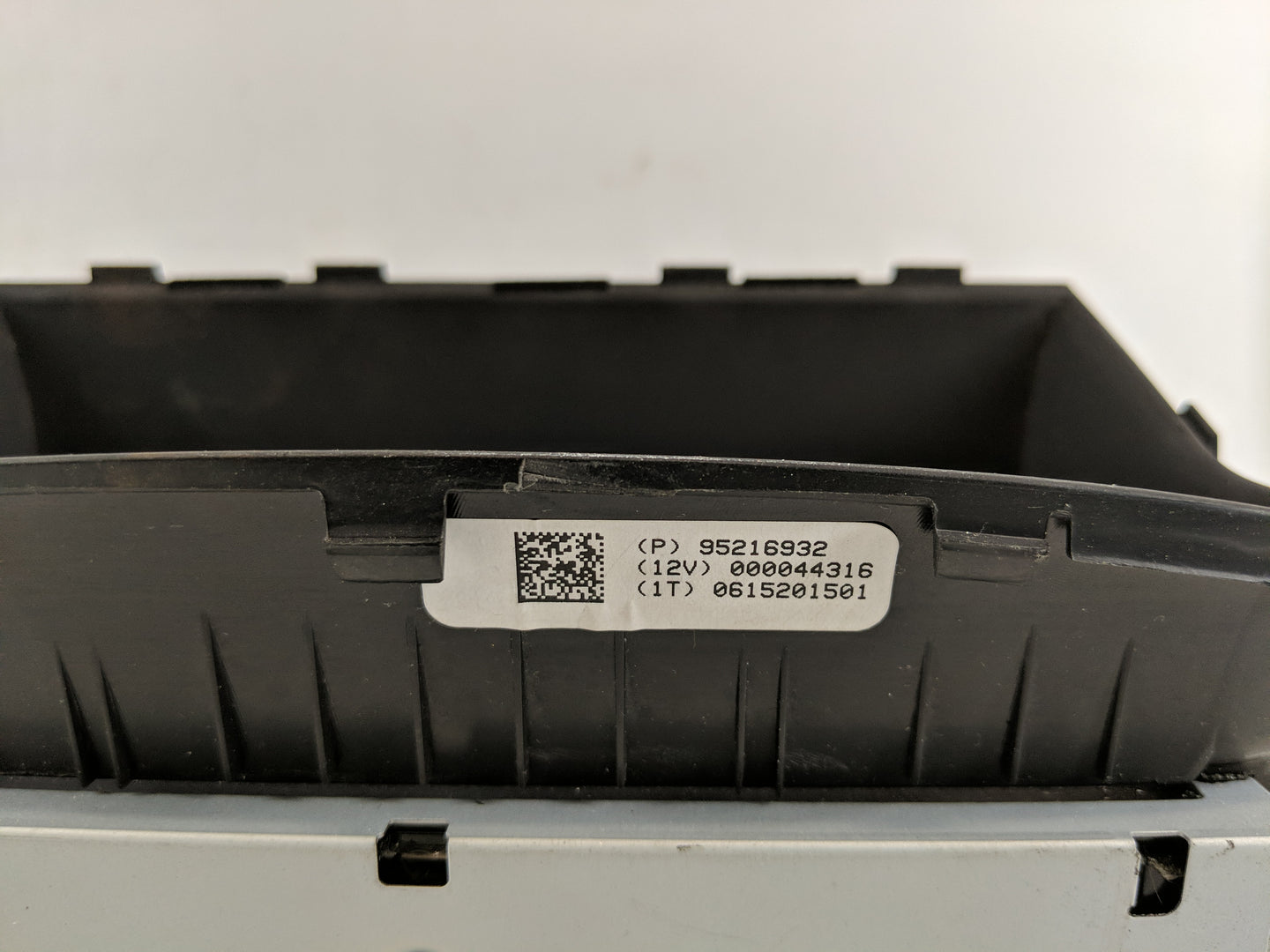 2011-2016 Chevrolet Cruze Information Display Screen - Oemusedautoparts1.com