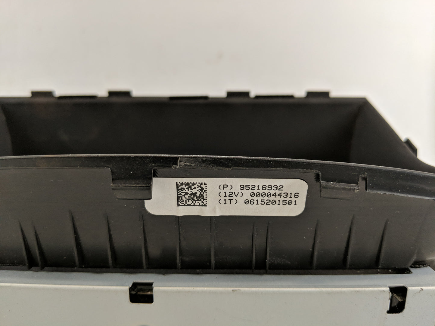 2011-2016 Chevrolet Cruze Information Display Screen - Oemusedautoparts1.com