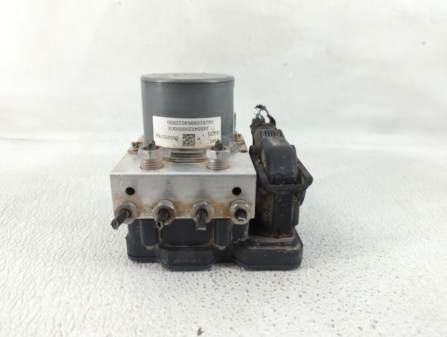 2016 Chevrolet Cruze ABS Pump Control Module Replacement P/N:065055766 Fits OEM Used Auto Parts - Oemusedautoparts1.com