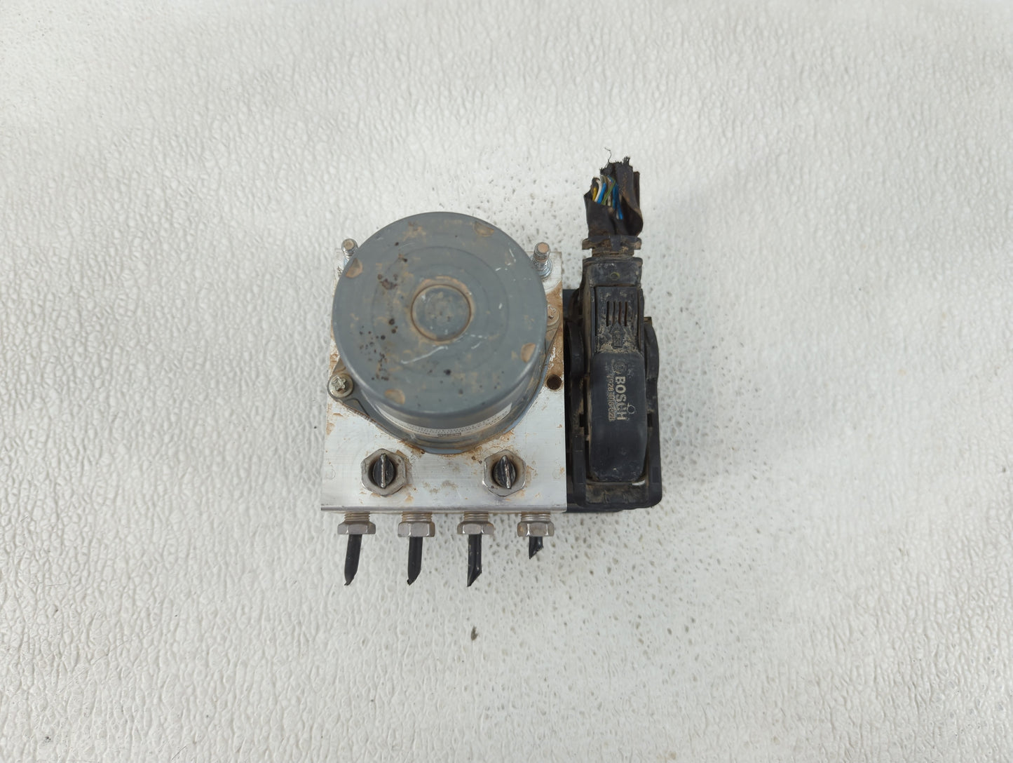 2016 Chevrolet Cruze ABS Pump Control Module Replacement P/N:065055766 Fits OEM Used Auto Parts - Oemusedautoparts1.com