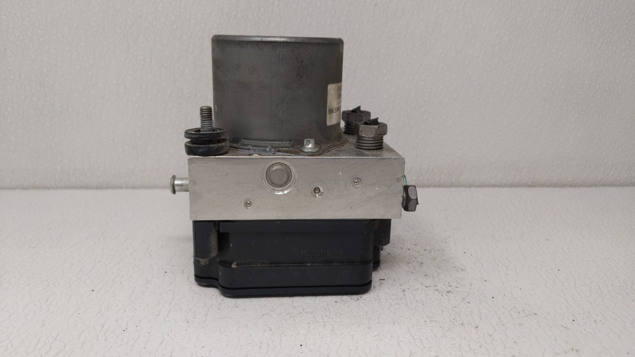 2016 Chevrolet Cruze ABS Pump Control Module Replacement P/N:065055766 Fits OEM Used Auto Parts - Oemusedautoparts1.com